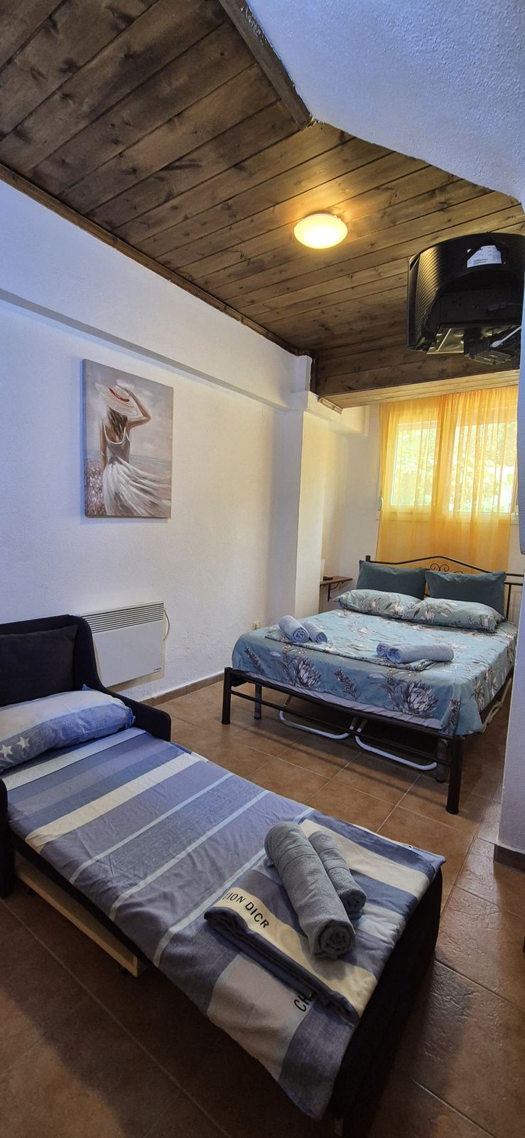 Bunterakis 2 bedroom